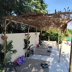 Pensión Ile Des Plaisirs, Adults Only Avec Piscine Au Sel&petit-déjeuner Offert Graulhet