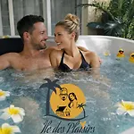 Ile des Plaisirs, Chambre Adults Only, Piscine au Sel, Jacuzzi, Petit Dejeuner Tropical Offert Graulhet
