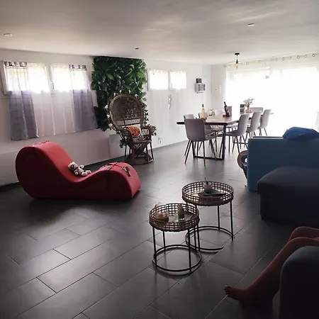 Affittacamere île Des Plaisirs, Adultes Avec Petit Déjeuner Offert 3*