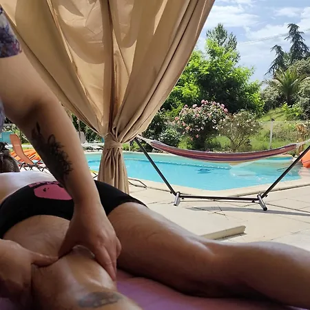 Ile Des Plaisirs, Adults Only, Piscine Au Sel, Jacuzzi, Petit Dejeuner Tropical Offert 3*