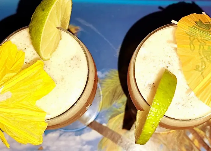 Ile Des Plaisirs, Adults Only, Piscine Au Sel, Jacuzzi, Petit Dejeuner Tropical Offert