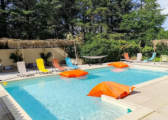 Ile Des Plaisirs, Adults Only, Piscine Au Sel, Jacuzzi, Petit Dejeuner Tropical Offert 3*